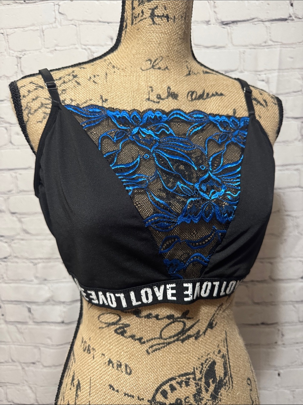 SHEIN nwot Black Bralette with Blue Lace Inset - LOVE Band
